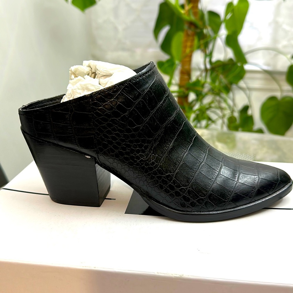 Dolce Vita crocodile mules size 6.5